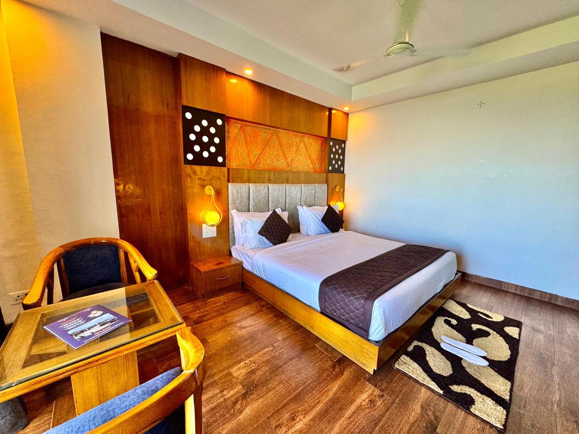 Ab'S Abode-A Boutique Hotel Mussoorie Dış mekan fotoğraf