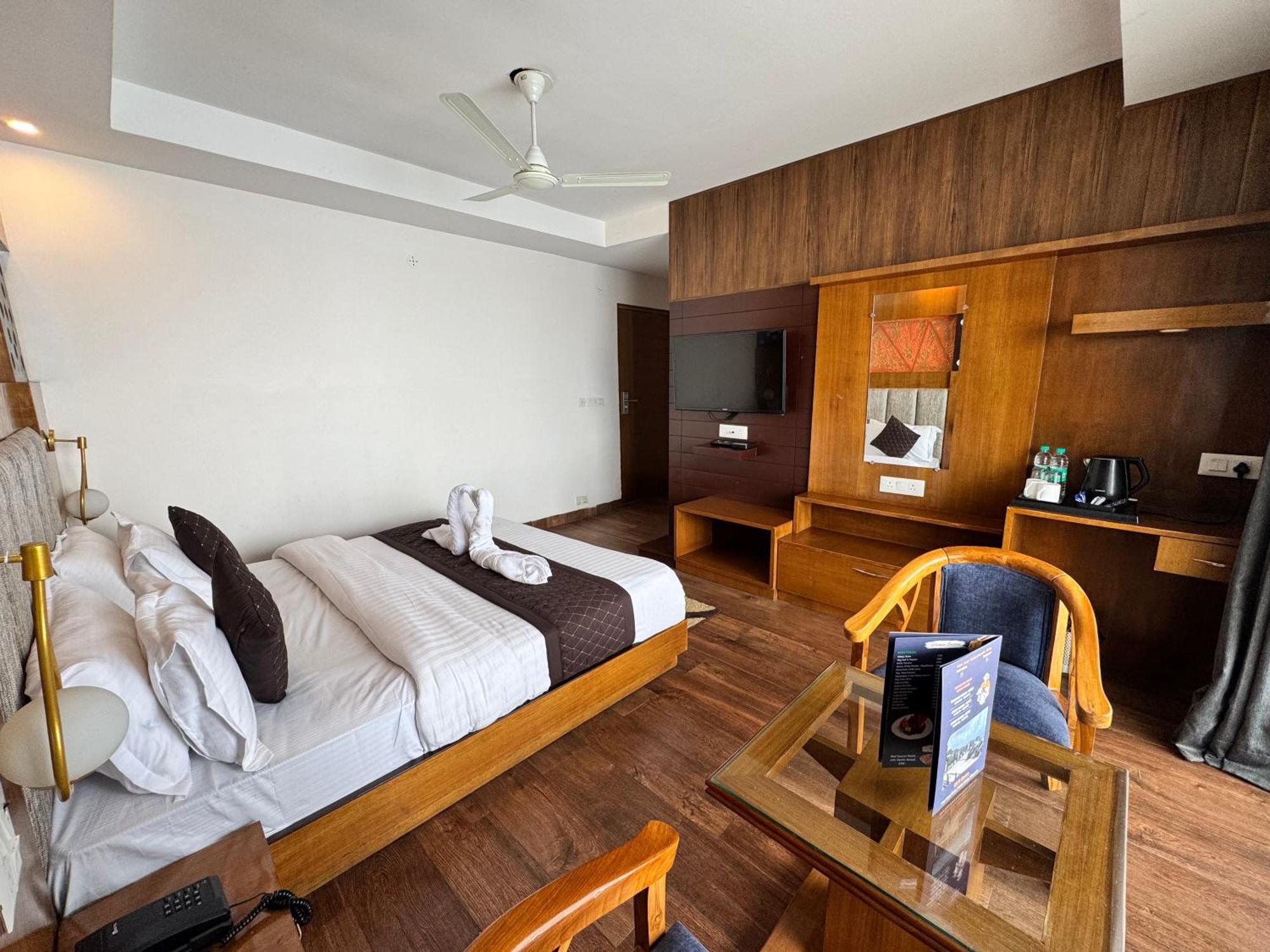 Ab'S Abode-A Boutique Hotel Mussoorie Dış mekan fotoğraf
